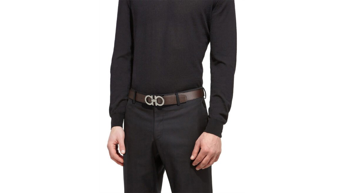 Elegant brown belt with Gancini buckle