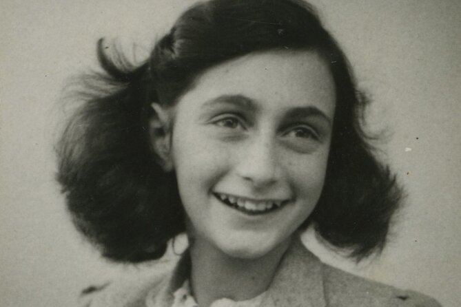 Private Anne Frank and Jewish history walking tour in Amsterdam