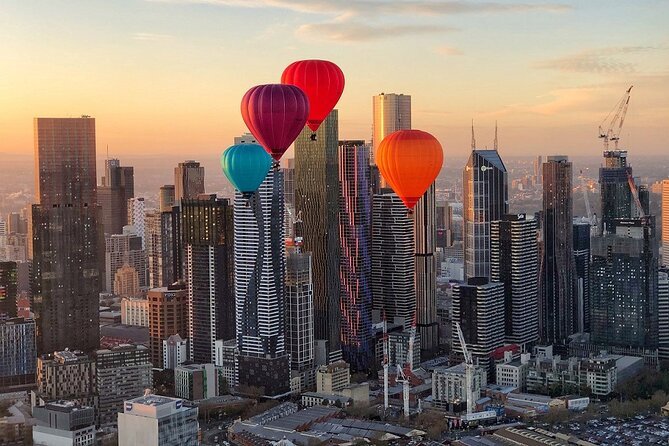 Sunrise hot-air balloon flight above the Melbourne skyline