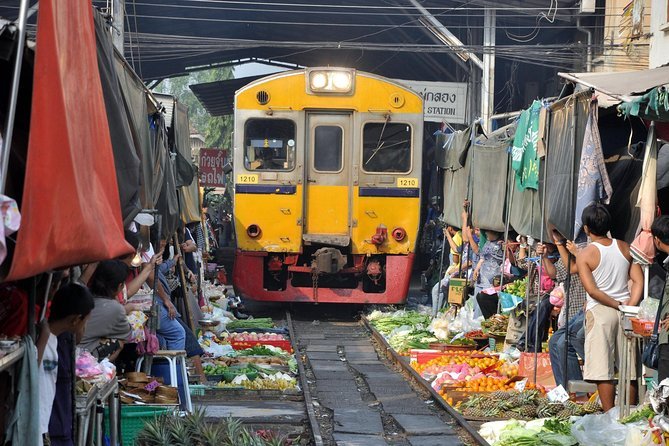 Railway and Floating Market Tour With Paddle Boat Ride