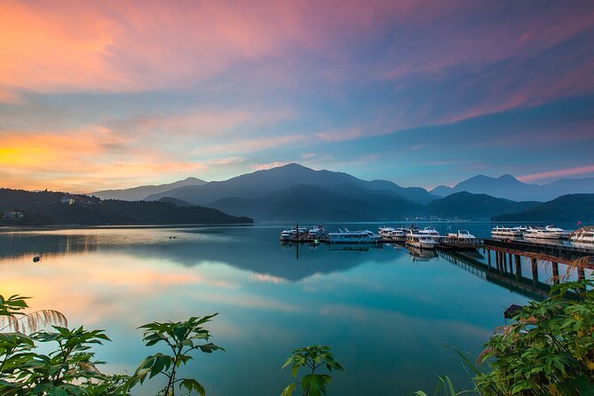 Private Sun Moon Lake day trip from Taipei