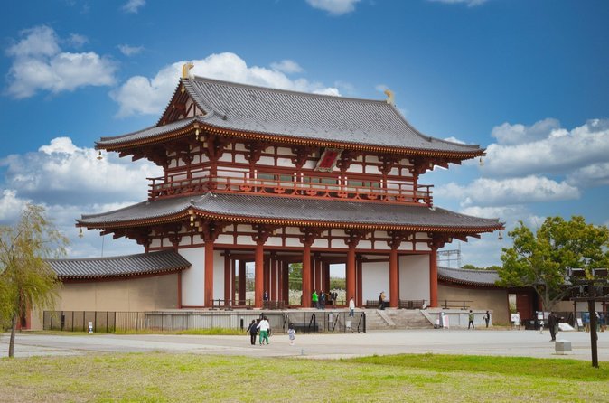 Private full-day tour from Osaka to Nara by chartered vehicle