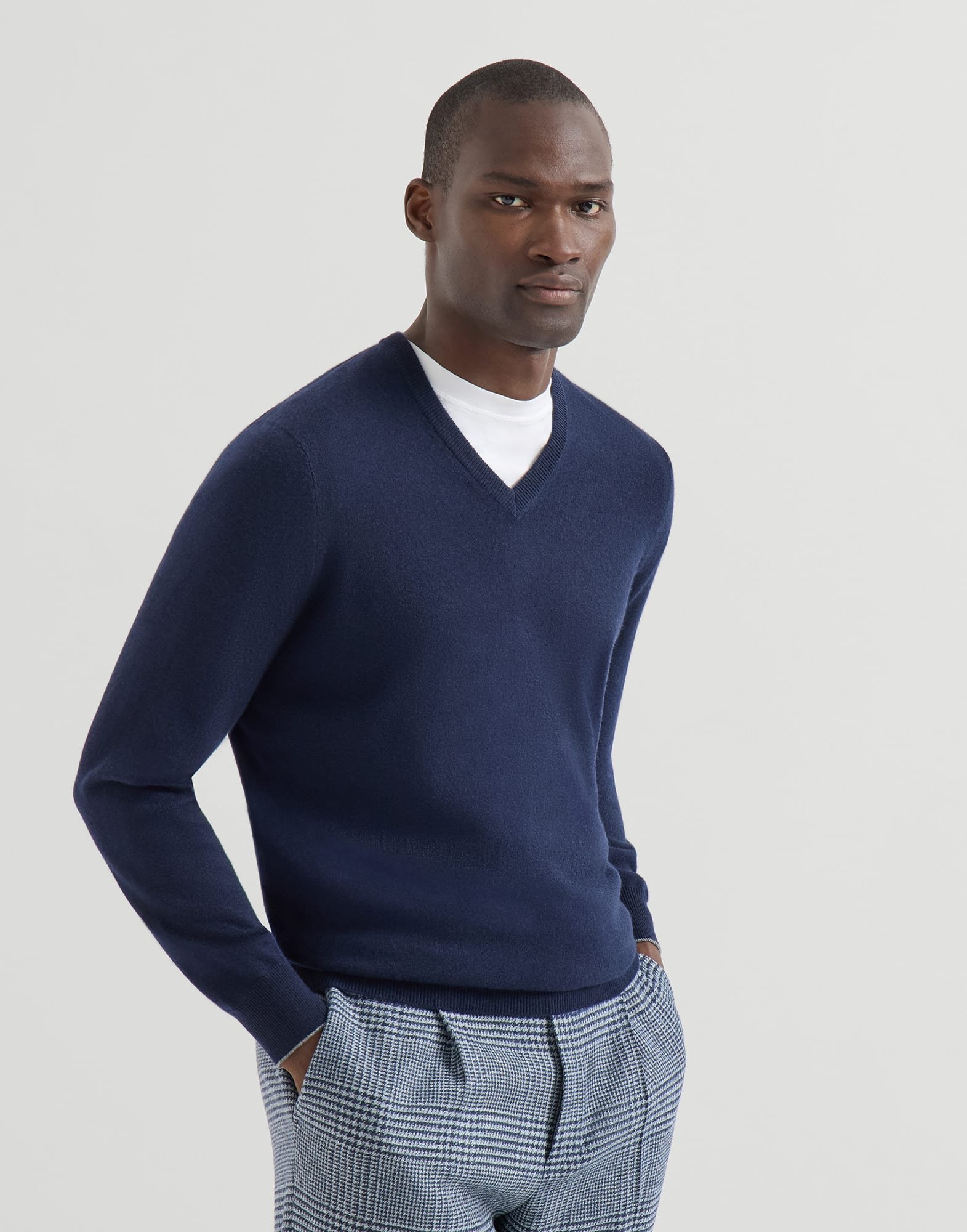 Brunello Cucinelli beige cashmere crewneck sweater