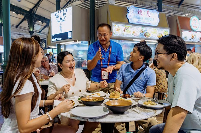 Guided Singapore street food tasting at a traditional hawker centre