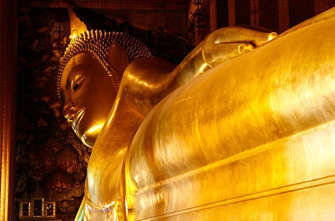 Golden Buddhist temple architecture in Bangkok