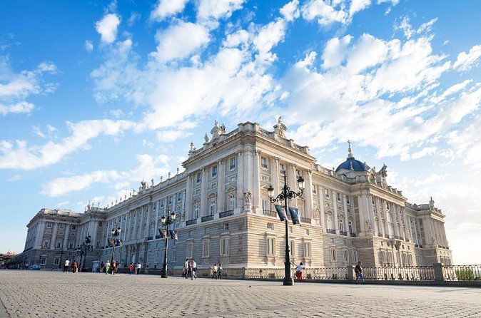 Madrid Royal Palace Guided Tour with Skip-the-Line Access