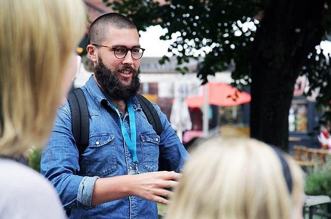 Private historical walking tour through central Berlin