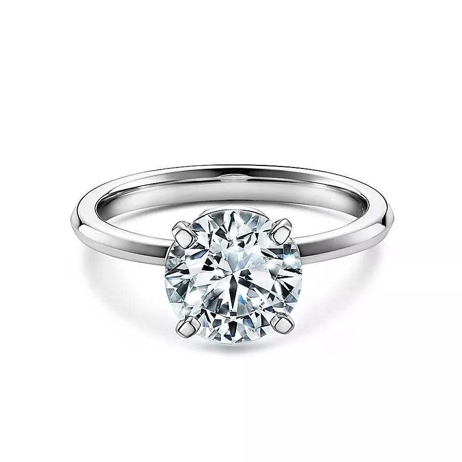 Tiffany True with a Round Brilliant Diamond