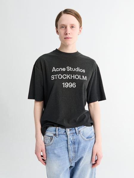 Models showing different Acne Studios Stockholm shirt fits.