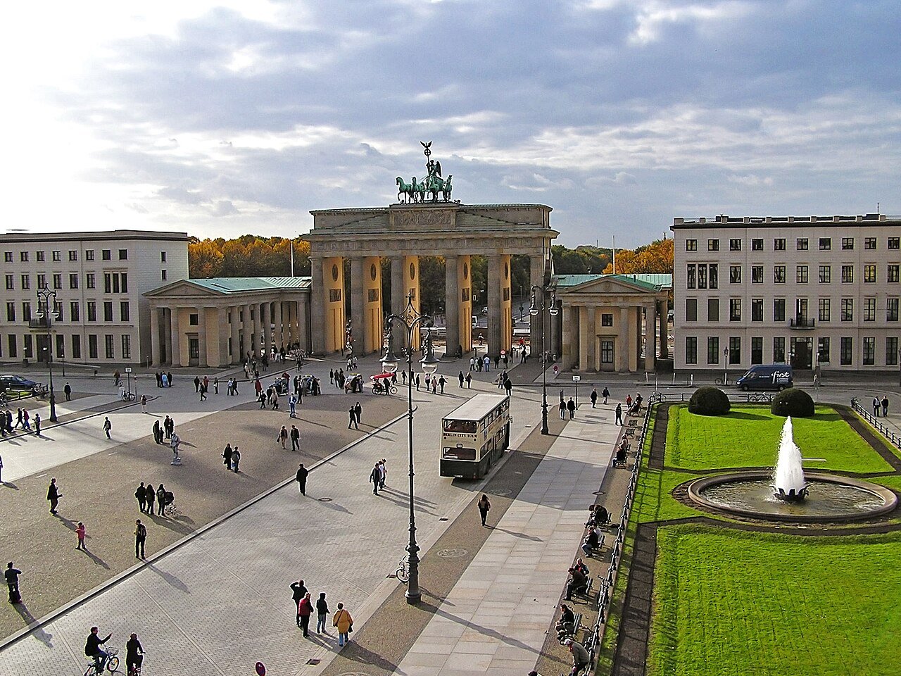Brandenburg Gate and Pariser Platz seen from an elevated eastern viewpoint.
