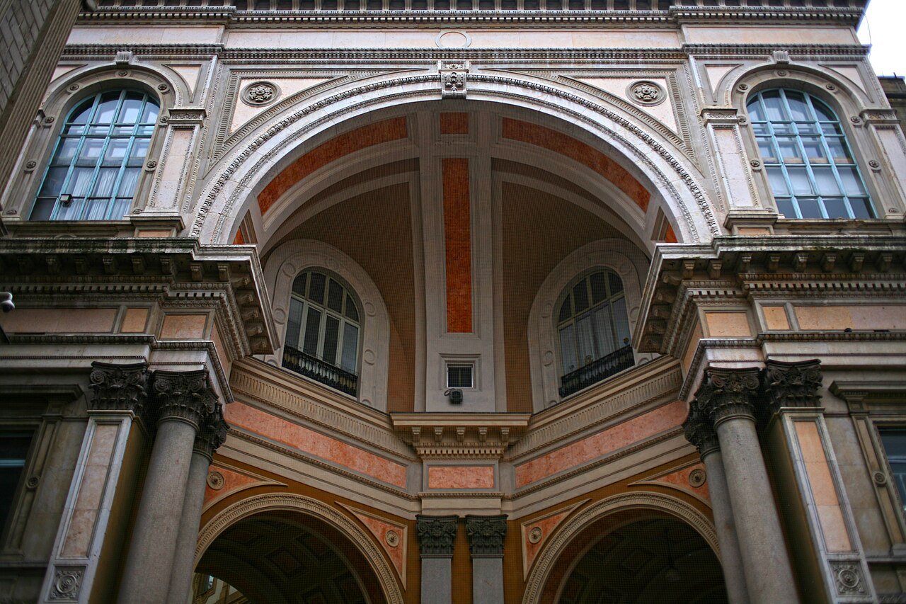 Decorative entrance to the Galleria from Piazza della Scala.