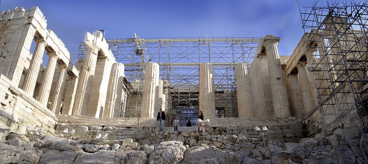 Columns and passage through the Propylaea gateway.