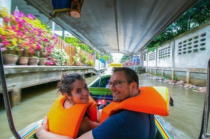 Private Maeklong Railway and Damnoen Saduak Market Tour