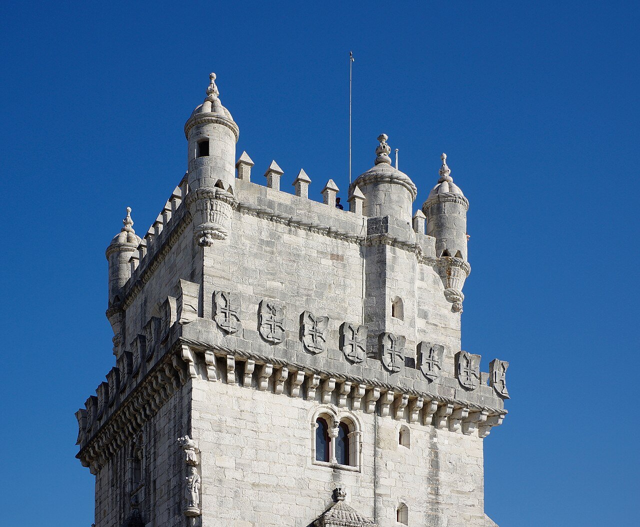 Upper facade and decorative turrets of Belém Tower.