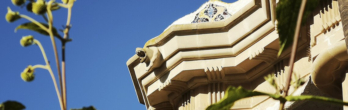 Detail of the Hypostyle Room’s exterior cornice and columns.